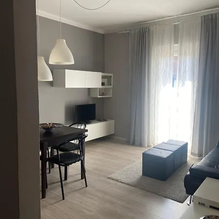 Apartment A Due Passi Dal Centro Pavia