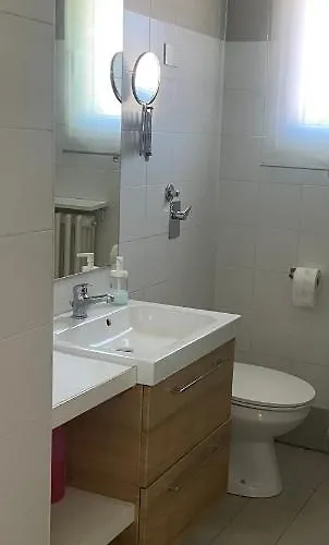 A Due Passi Dal Centro *