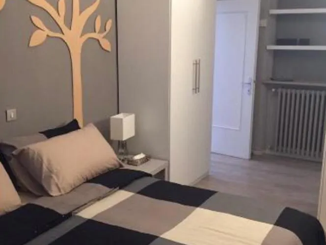 A Due Passi Dal Centro Παβία